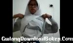 Video bokep online Siswi SMA Hijab Kacamata Pamer Toket dan Meki Full gratis - GudangDownloadBokep.Com