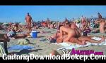 Film bokep Voyeur swinger pantai kelompok seks di SpyAmateur Mp4