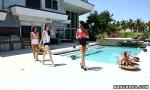 Video Bokep BANGBROS  Adriana Chechikma Janelle Jamesma dan Ve gratis