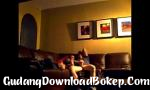 Download Video Bokep Cowok curi mencoba masturbasi bersama yang tertang