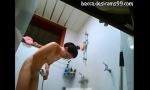 Download video Bokep 46570717 Remaja memamerkan tubuhnya di kamar mandi mp4