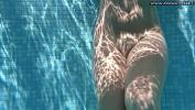 Film Bokep Underwater stripping and seducing by Jessica terbaru