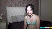 Download video Bokep La Joven de 19 A ntilde os comma Mi Mujer y Yo mp4