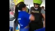 Bokep Ense ntilde a sus senos a la policia en revision online