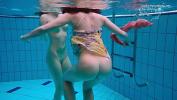 Bokep Gratis Alla and Liza two horny teens in swimming pool