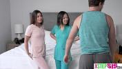 Video Bokep Online Stepsister and her bestie Lulu Chu and Xxlayna Marie performed a prank on stepbro gratis