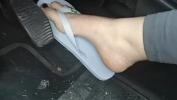 Xxx Bokep Sweaty feet italian milf in car big orgasm with vibrator while driving in flip flops terbaru