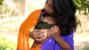 Video Bokep Online Desi seducing in saree terbaru