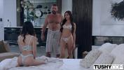 Nonton bokep HD TUSHY Sexy babes ass fucked in threesome hot