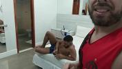 Video Bokep HD Bastidores da grava ccedil ao da novinha timida Ju Medina na maior putaria com os amigos no motel do Rio de Janeiro Leo Ogro AntonyVtt