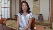 Bokep Sex Izumi Yoshikawa is such an adorable mature Japanese beauty 3gp online