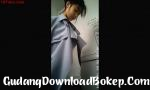 Video bokep Video menyelinap ke toilet F gratis