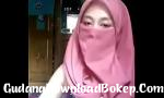 Video bokep online ABG Jilbab Pendatang Baru Show Titit