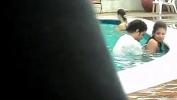 Video Bokep Hot Esposa novinha putinha safadinha trepando na piscina gratis