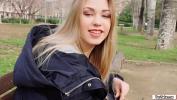 Bokep Gratis Russian babe sucks dick for cash 3gp