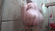 Video Bokep Appetizing milf washes in the shower and her fat body with huge tits and with nice ass excites period terbaik