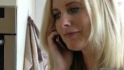 Bokep Seks Horny phone calls while fucking the blondes bitch hot