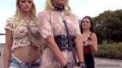 Video Bokep Hot Mistress disgraces two hot blonde slaves in public