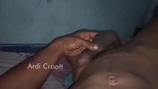 Nonton Video Bokep ngocok kontol kecil sangek 3gp