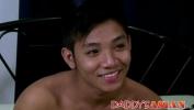 Vidio Bokep Asian twink humped bareback by Daddy 3gp online