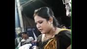 Vidio Bokep bhabhi saree hip show public gratis