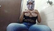 Download Bokep Amatuer Hijab Mommy Squirts Cunt HARD For Islam 2022