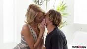 Bokep Seks Beautiful hot cougar Jessica Drake really loves handsome y period men